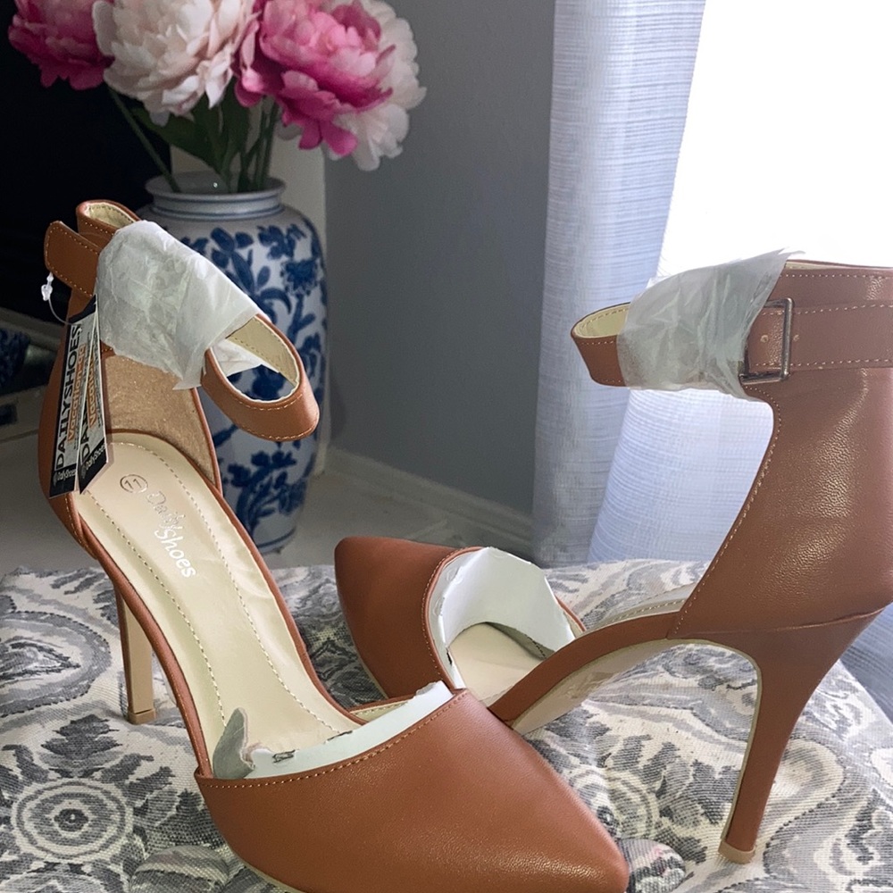 Cognac Leather Ankle Strap Pumps